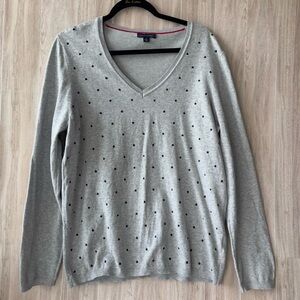 Tommy Hilfiger women’s Gray V-Neck Sweater with Polka Dots